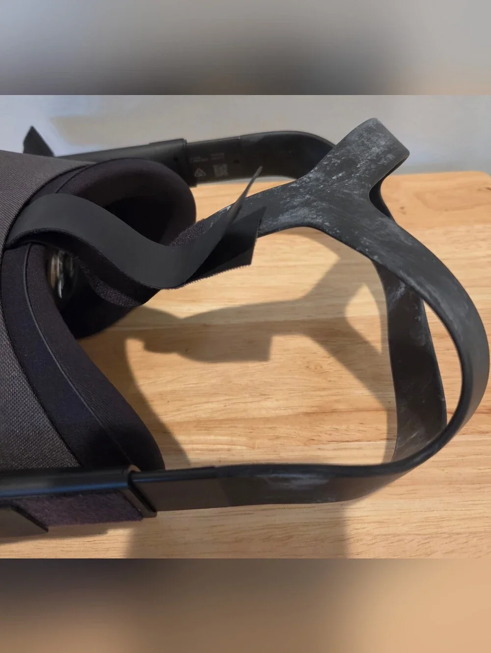 Oculus Quest 128GB All-in-One VR Headset, Controllers & Case (MH-B) TESTED